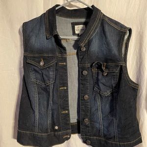 Denim vest Women’s size XL